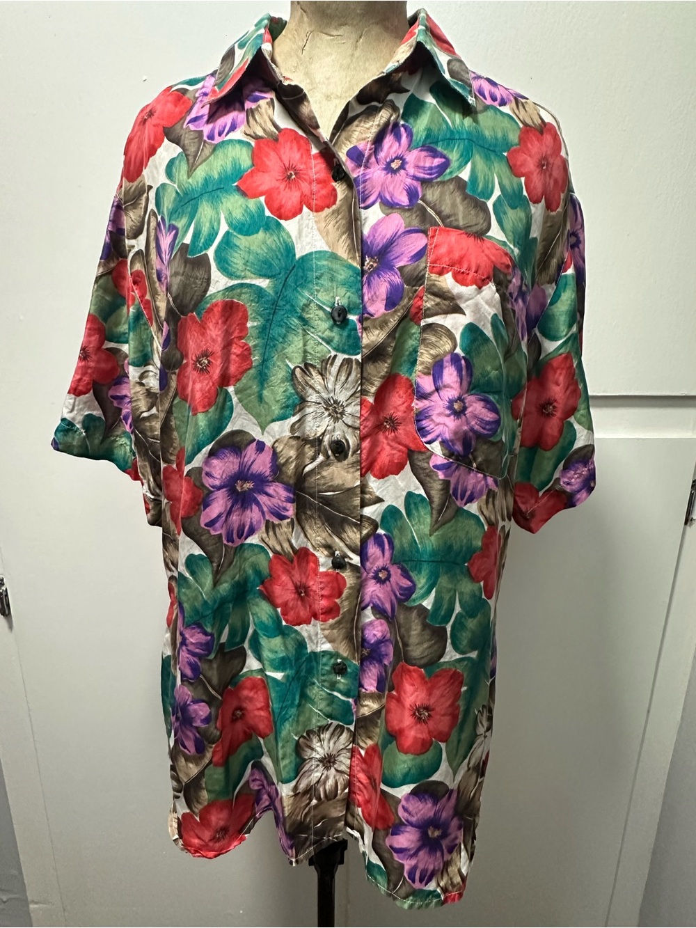 Robert Stock Women's Short-Sleeve Floral Silk Blouse/Shirt Sz. L